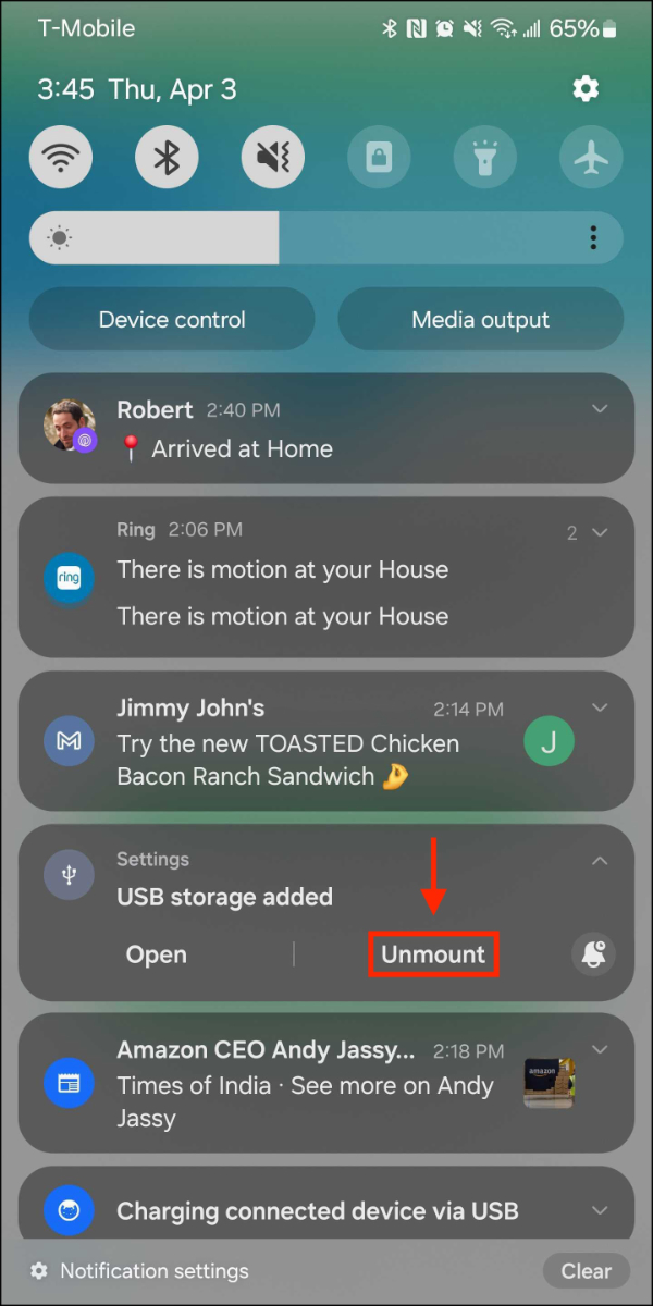 Notifications > USB storage added Open > Unmount.jpg