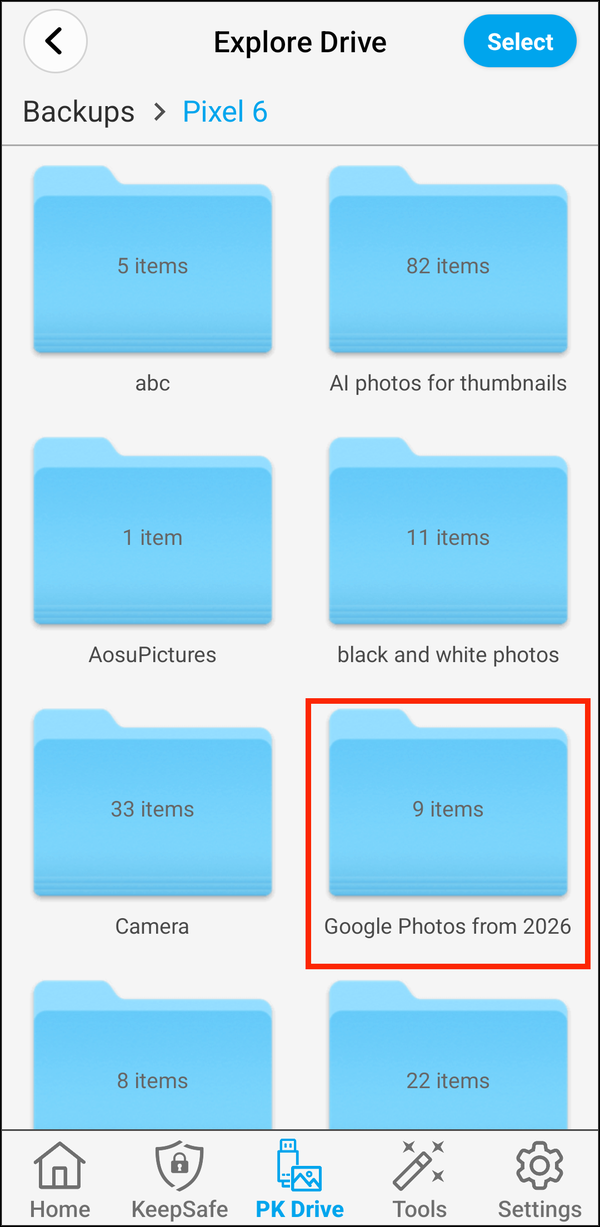 Explore Drive, the phone's folder with Google Photos from 2026 highlighted